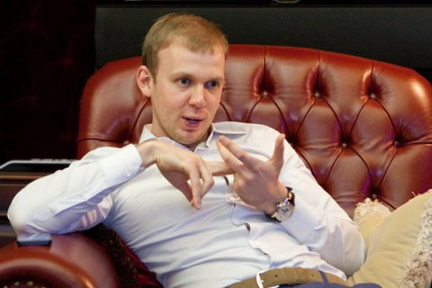 Украинский Forbes теряет право на бренд из-за санкций против Курченко