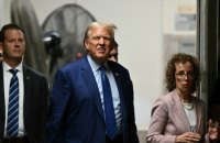 Суд відмовився зняти з Трампа заборону на коментарі на адресу свідків та присяжних