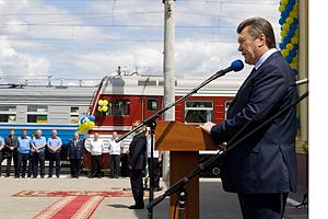 Янукович намерен до 2016 года упразднить ночные поезда