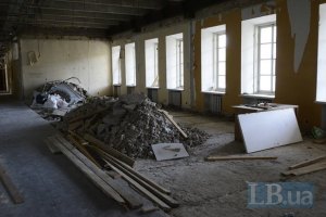 В Гостином дворе начались строительные работы