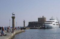 МИД: на задержанном в Греции судне с оружием нет украинцев
