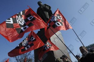УНА-УНСО хочет мобилизировать украинцев в свои ряды