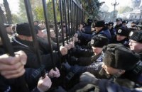 Королевская хочет узнать заказчиков забора вокруг Рады 