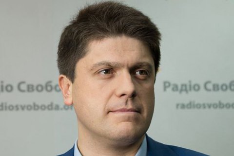 Нардепу от БПП суд запретил выезд из Украины из-за долгов перед банками 