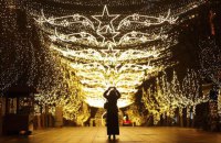 В новогоднюю ночь киевское метро будет работать на два часа дольше, а фуникулер - круглосуточно