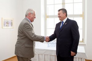 В Украину собирается президент Чехии с целым дивизионом бизнесменов