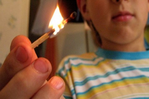 В Харьковской области 9-летний мальчик поджег пять зданий в своем селе 