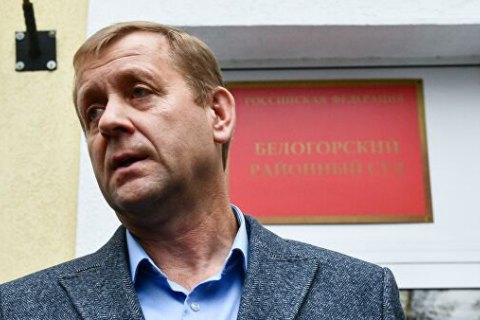 Директору ялтинского зоопарка разрешили выезжать из России и Крыма