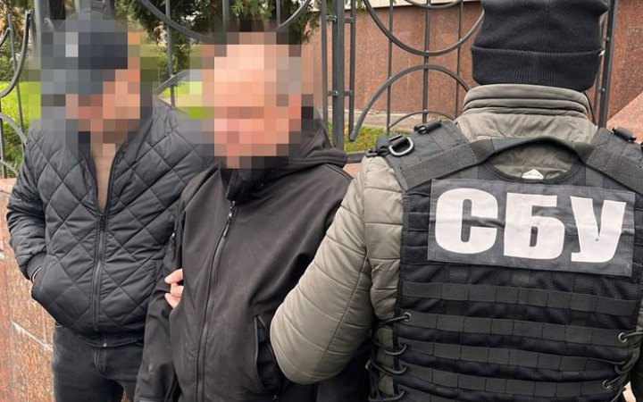 СБУ затримала посадовця прокуратури, який за гроші "гарантував" оформлення інвалідності