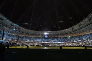Янукович поручил Кабмину присматривать за имуществом "Олимпийского"