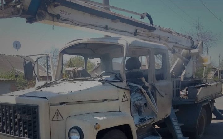 Ворожий дрон влучив в автомобіль енергетиків ДТЕК на Дніпропетровщині