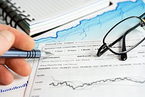 Фондовый рынок закрылся снижением 