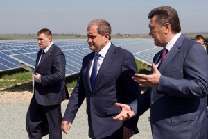 Янукович поручил Могилеву активизировать привлечение инвестиций в Крым