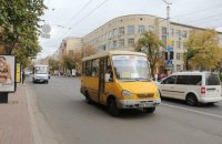 У Кропивницькому закрили 4 маршрути громадського транспорту через виявлення коронавірусу у водія