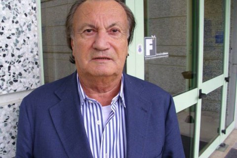 Дизайнер элитной обуви Серджио Росси скончался от коронавируса 