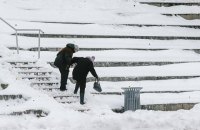 Сніг не дає хабарів. Як же його прибрати?