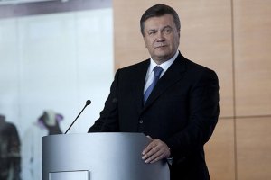 Янукович поздравил Кличко с победой над Томпсоном
