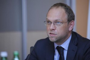 Власенко: жизнь Тимошенко вне опасности