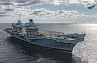 На британському авіаносці Queen Elizabeth на ковід захворіли понад 100 вакцинованих моряків 