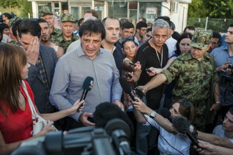 В Сербии журналисты требуют отставки министра обороны из-за сексистского комментария