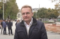 У Львові чоловік облив мера міста невстановленою рідиною (доповнено)