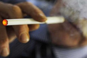 Французским аптекам запретили торговать электронными сигаретами