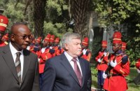 Порошенко уволил посла, который представлял Украину в четырех странах Африки