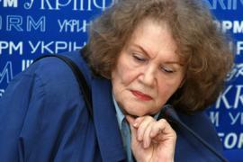 Русские пираты ограбили Лину Костенко: ее новую книгу выложили в сеть