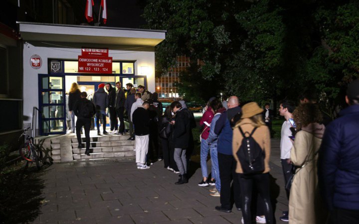 У Польщі розпочався другий тур президентських виборів