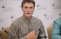 Нападения на активистов радикализировали их движение, - Игорь Луценко