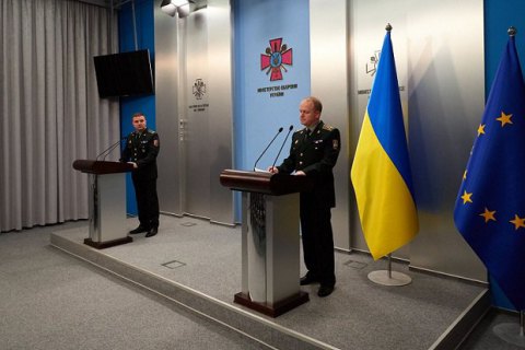 Неслуживших выпускников военных кафедр будут привлекать к АТО добровольно, - Генштаб
