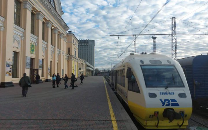 Укрзалізниця запускає сполучення з деокупованим Куп'янськом