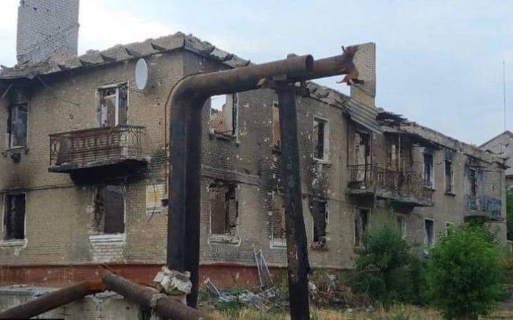 Щоб просунутися в напрямку Донеччини окупанти спалюють населені пункти, які не підкоряються, – Гайдай