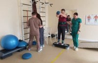 Вчаться і одразу отримують зарплату: МОЗ про результати експерименту з підготовки фахівців з реабілітації 