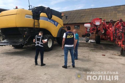МВД заявило о разоблачении банды рейдеров, на счету которой - захват трех ферм