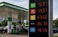 Дизель по 100 грн, «дефіцит» бензину на заправках і мовчання уряду. Що буде далі з цінами на пальне?