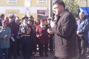 Тягнибок пережил нападение яйцеметателей