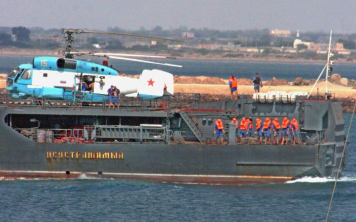Військовий корабель РФ провів бойові стрільби біля узбережжя Великої Британії