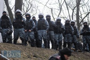 Активист получил ножевое ранение после визита за баррикады на Грушевского
