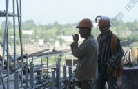 Строителям на объектах Евро-2012 не платят зарплату 