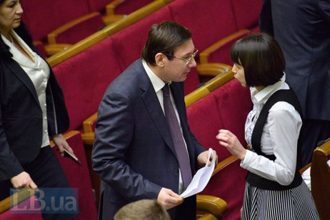 "Народний фронт" закликає підтримати законопроект про держзакупівлі для Міноборони на час АТО