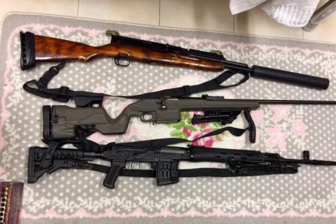 У центрі Києва поліція вилучила арсенал зброї