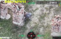 Росіяни в окупованих Олешках відбирають гуманітарну допомогу та кидають людей "на підвал", – Прокудін