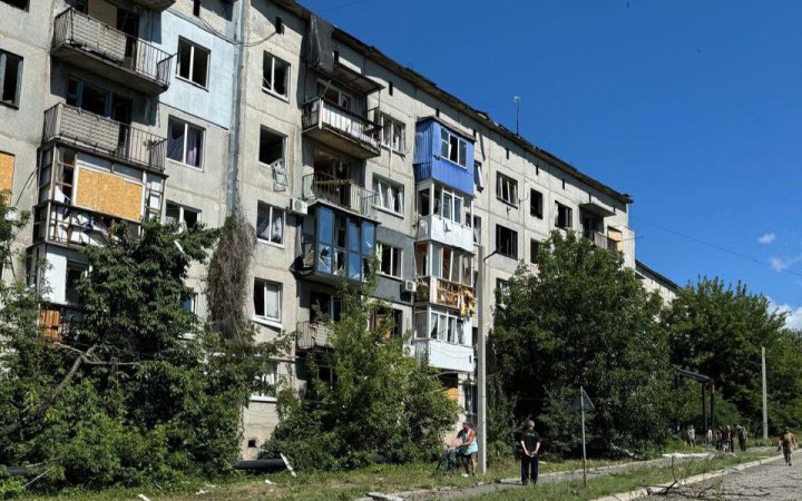 Вранці окупанти вдарили КАБом по Селидовому на Донеччині. 2 людини загинули і 3 поранено