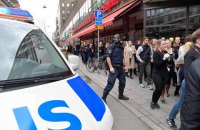 В Стокгольме неизвестный напал на полицейского
