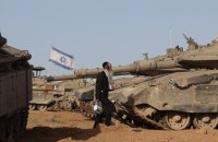 Ізраїльські танки оточили східну частину Рафаха, ‒ Reuters