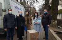 Фонд Порошенка доставив у лікарні 50 кисневих концетраторів