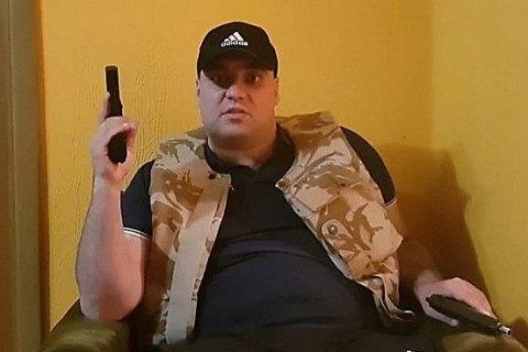Полиция задержала в Николаеве мужчину, избившего на камеру ветерана АТО (обновлено)