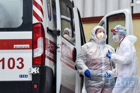 COVID-больницы в Херсоне и Одессе заполнены, больных везут в другие города