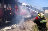 ​В Кривом Роге во время движения загорелся трамвай с пассажирами 
